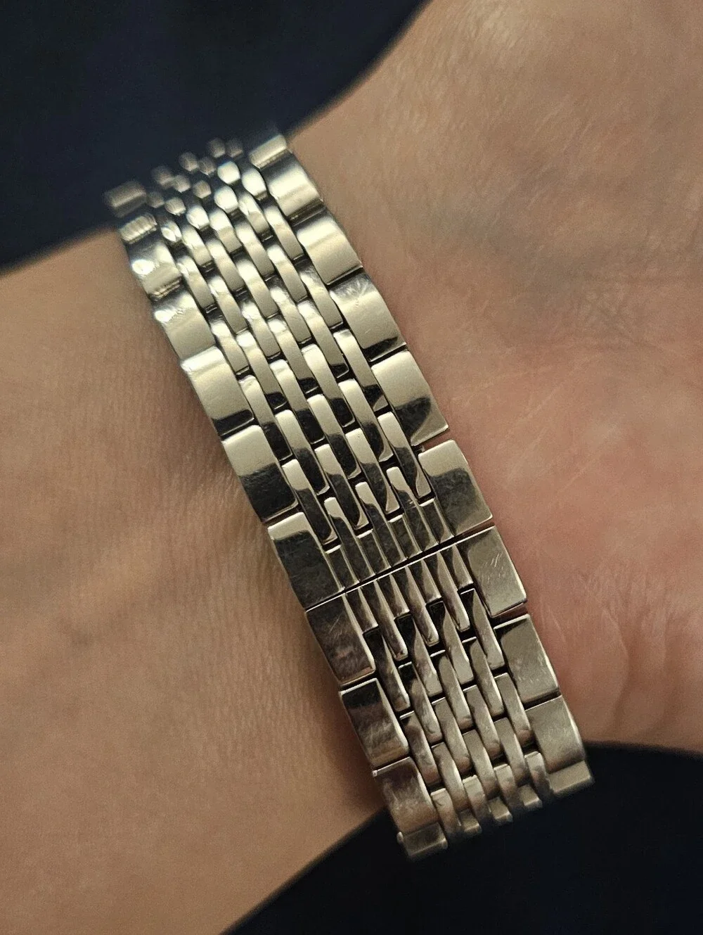Bulova Women's Silver-Tone Stainless Steel Bracelet Watch - Silver